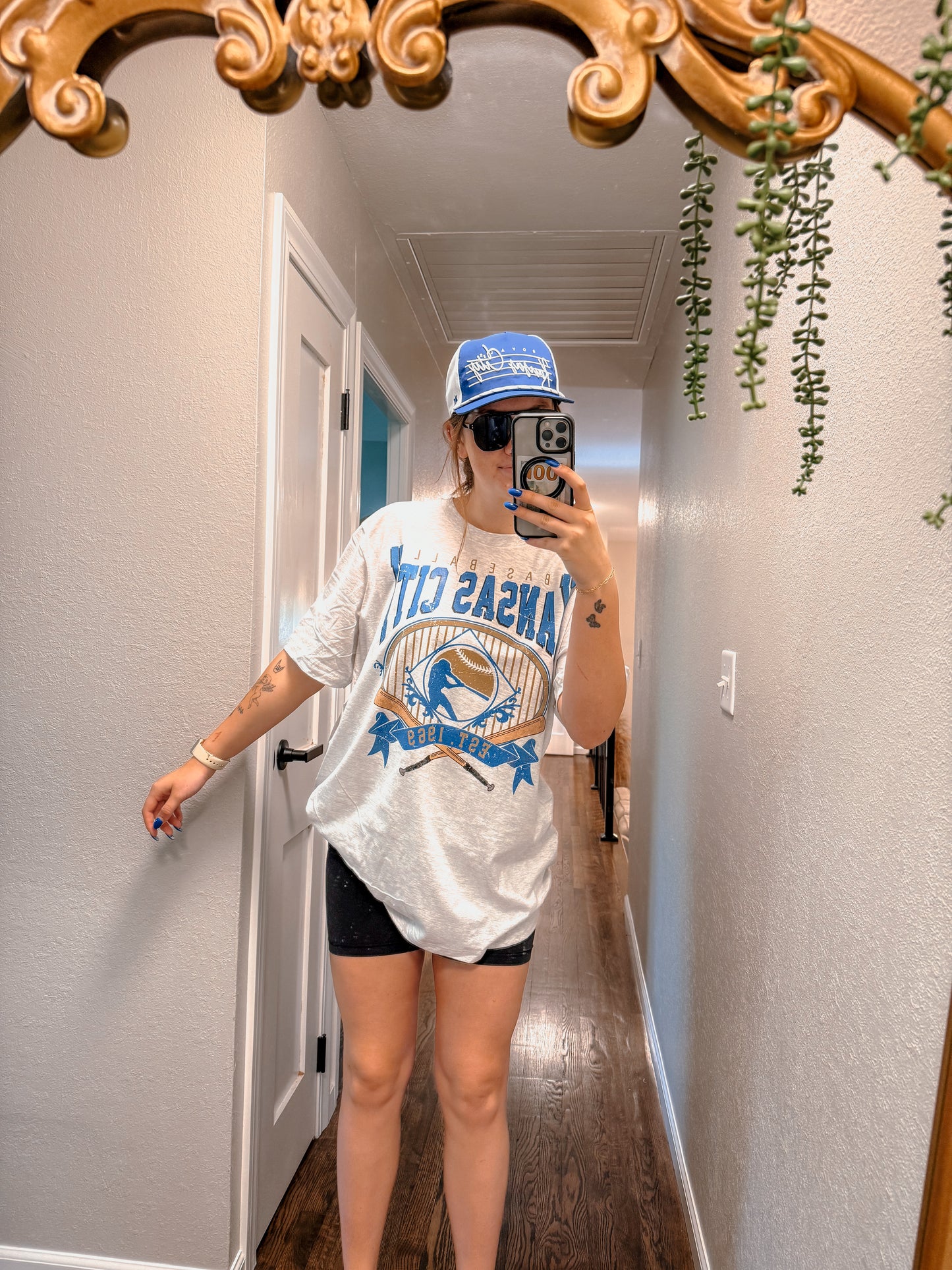 ROYALS 2